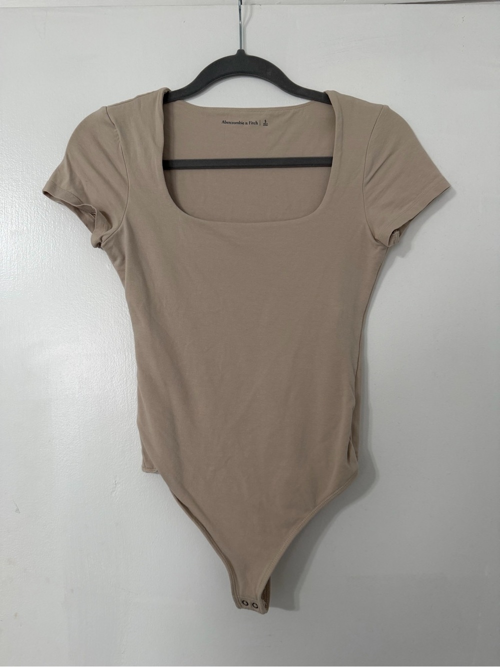 Abercrombie & Fitch Short-Sleeve Square Neck Tan Bodysuit